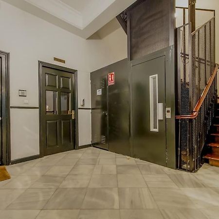 Modern Apt Para 6Px En La Plaza De Tirso De Molina Madrid Exteriér fotografie