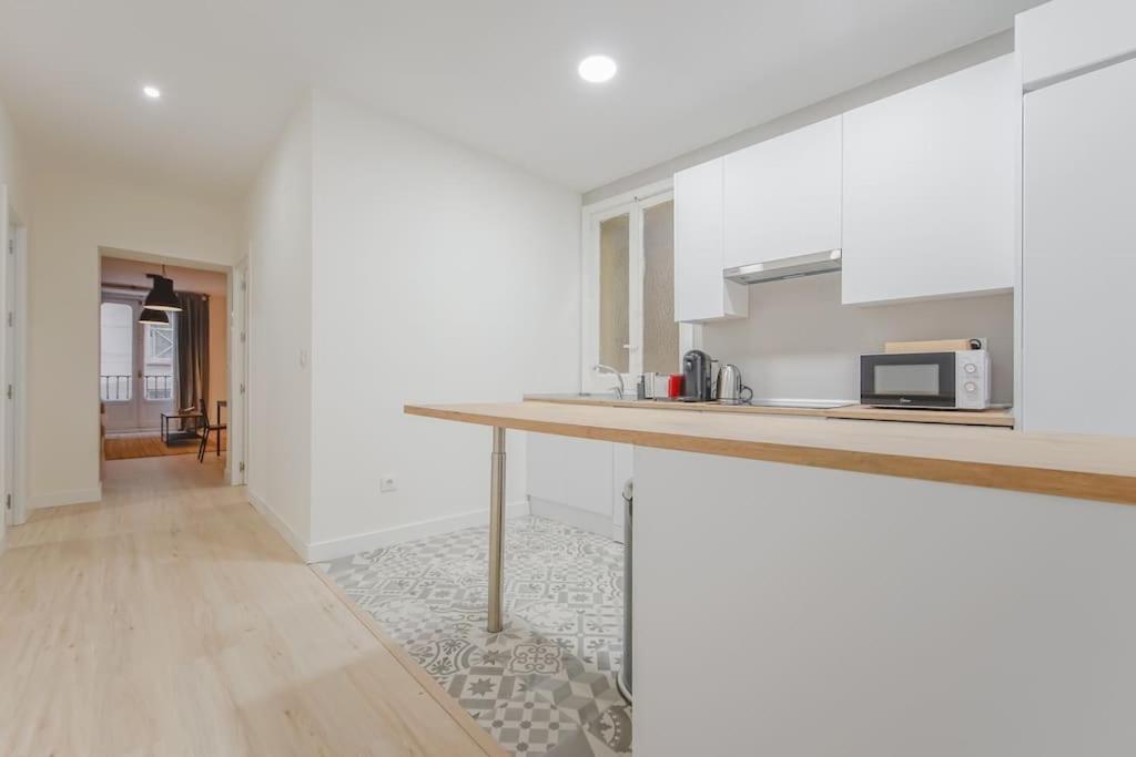 Modern Apt Para 6Px En La Plaza De Tirso De Molina Madrid Exteriér fotografie