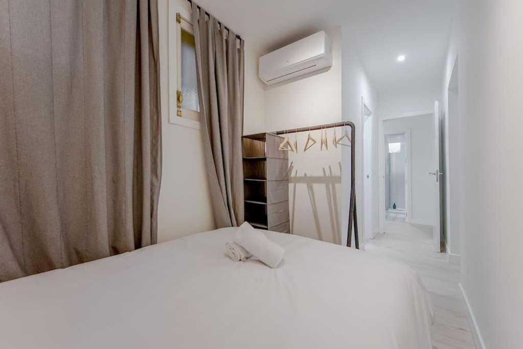 Modern Apt Para 6Px En La Plaza De Tirso De Molina Madrid Exteriér fotografie